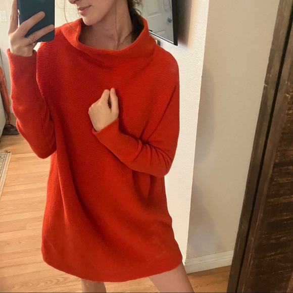 Free People slouchy ottoman tunic- size small- orange - Picture 6 of 7